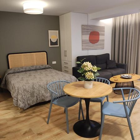 Apartamentos Leonor Málaga Exteriör bild