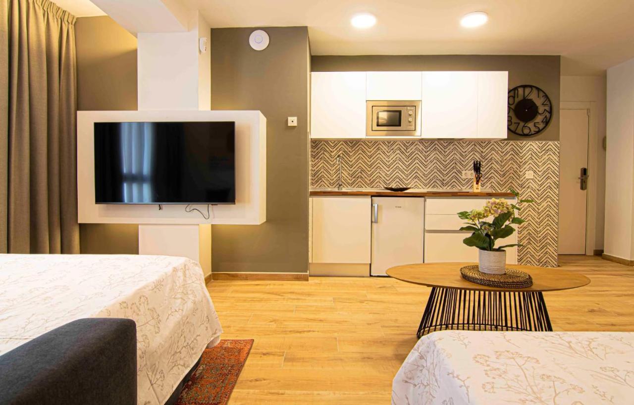 Apartamentos Leonor Málaga Exteriör bild