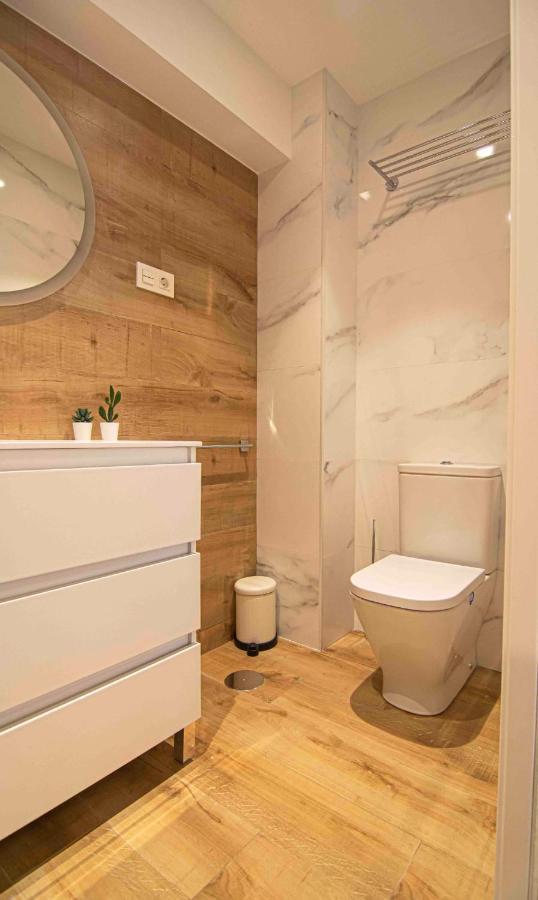 Apartamentos Leonor Málaga Exteriör bild