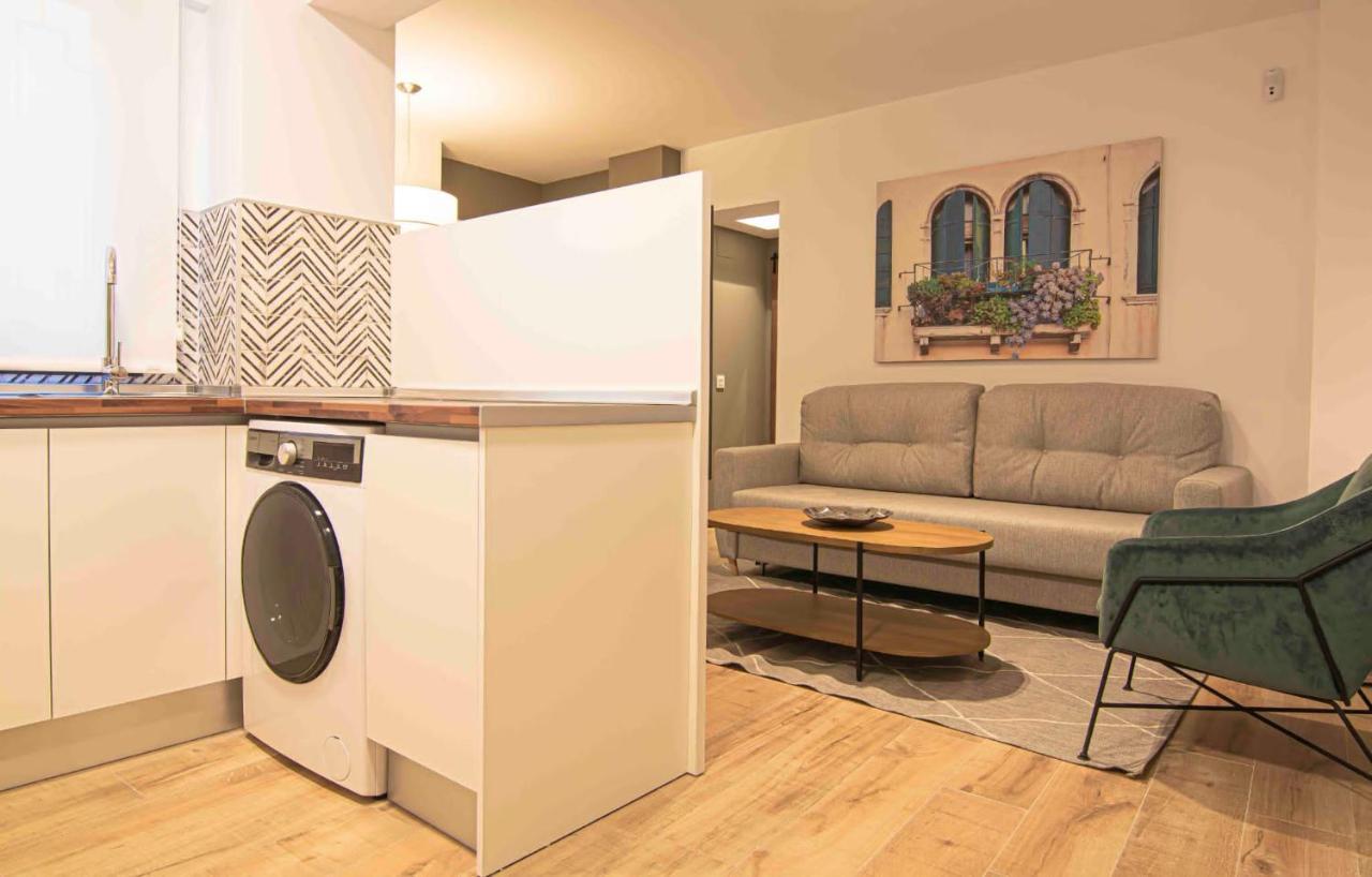 Apartamentos Leonor Málaga Exteriör bild