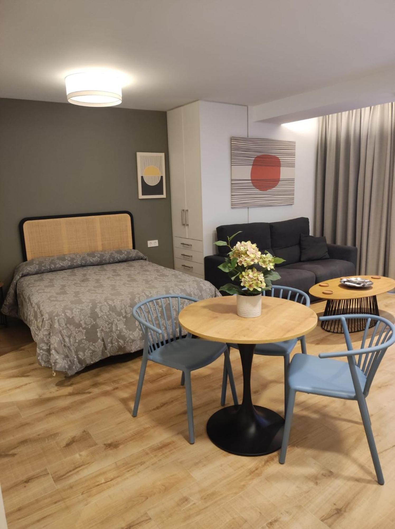 Apartamentos Leonor Málaga Exteriör bild