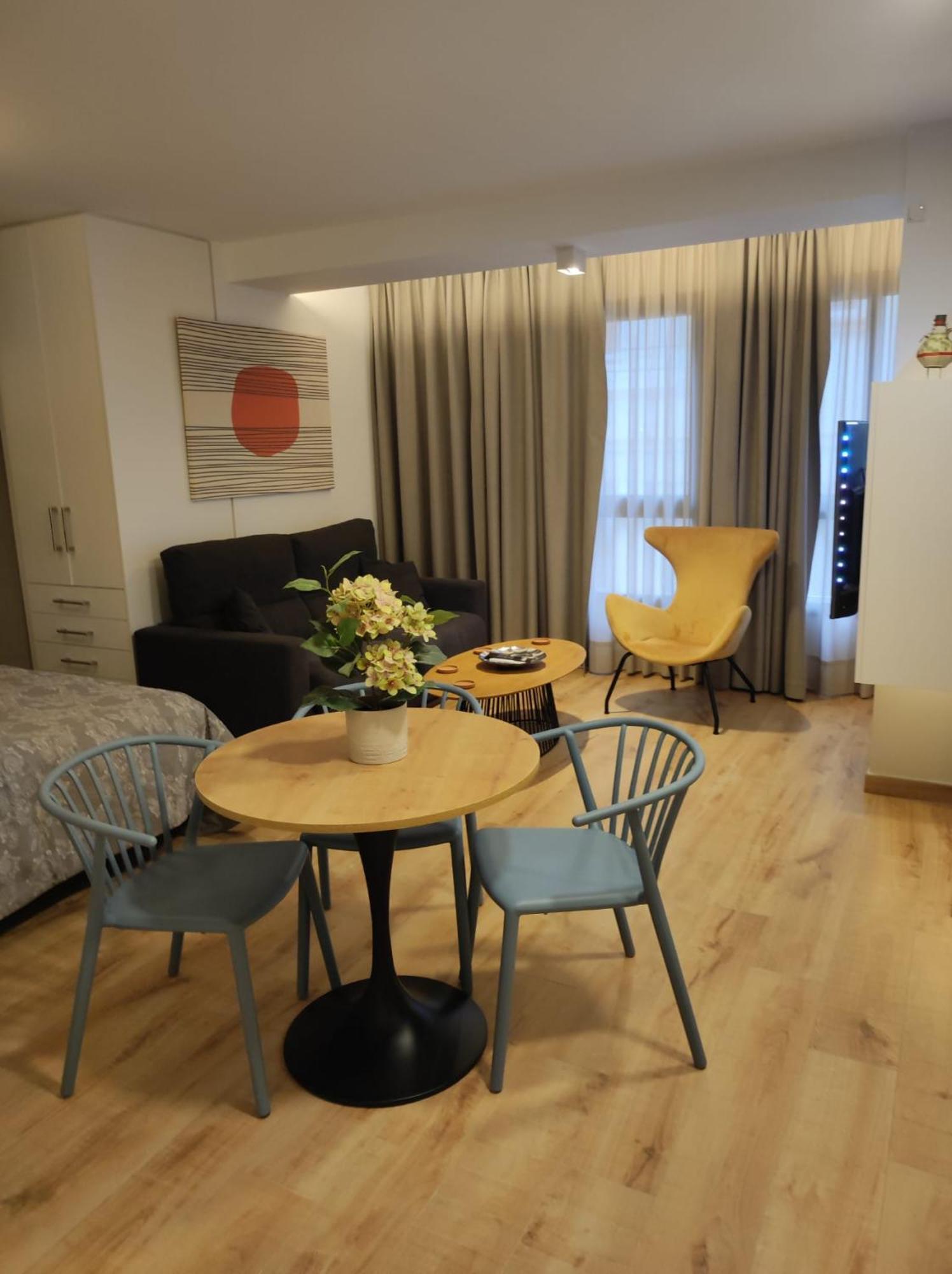 Apartamentos Leonor Málaga Exteriör bild