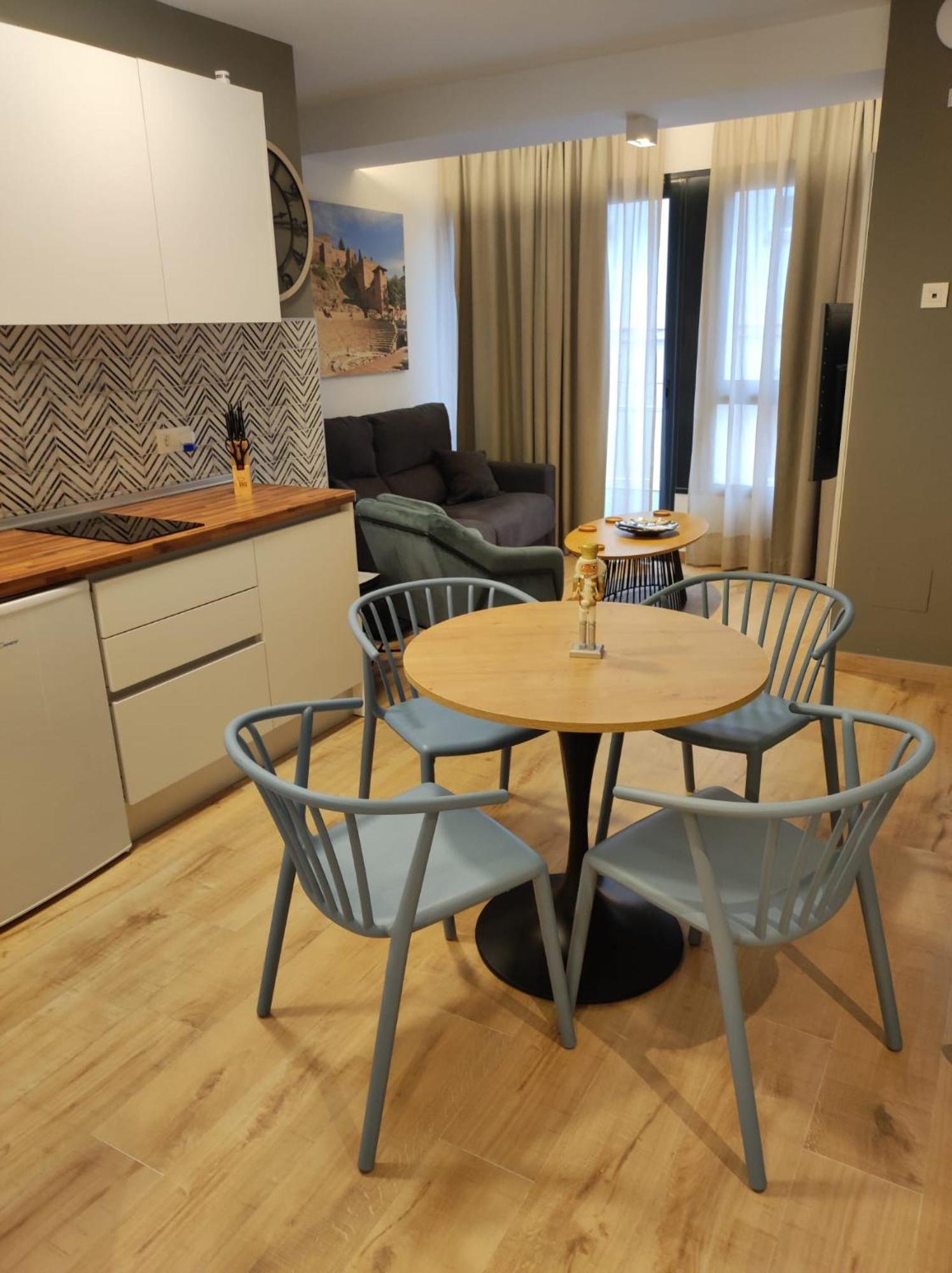 Apartamentos Leonor Málaga Exteriör bild